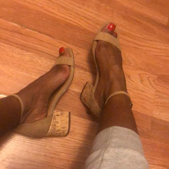 Sandals - Picture 2 of 3